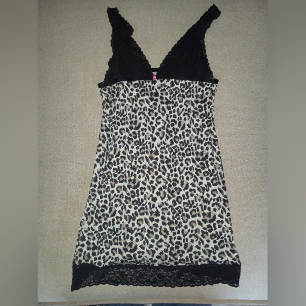 Victoria's Secret, Neglige with Leopard Print, Size Medium